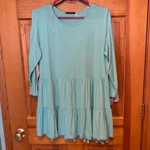 Quarter sleeve, long, Flowy tops